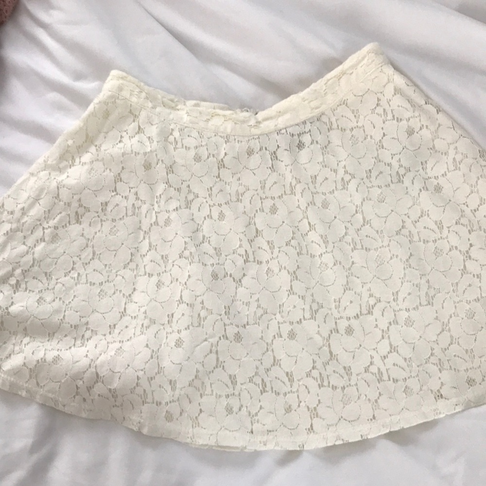 Forever21 lace skirt